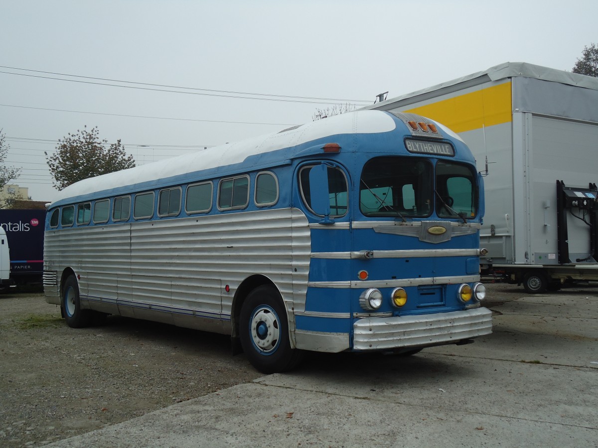 (130'402) - Aus Amerika: Northland Geyhound Lines, Minneapolis - Nr. N796 - GMC am 13. Oktober 2010 in Wil, Larag 