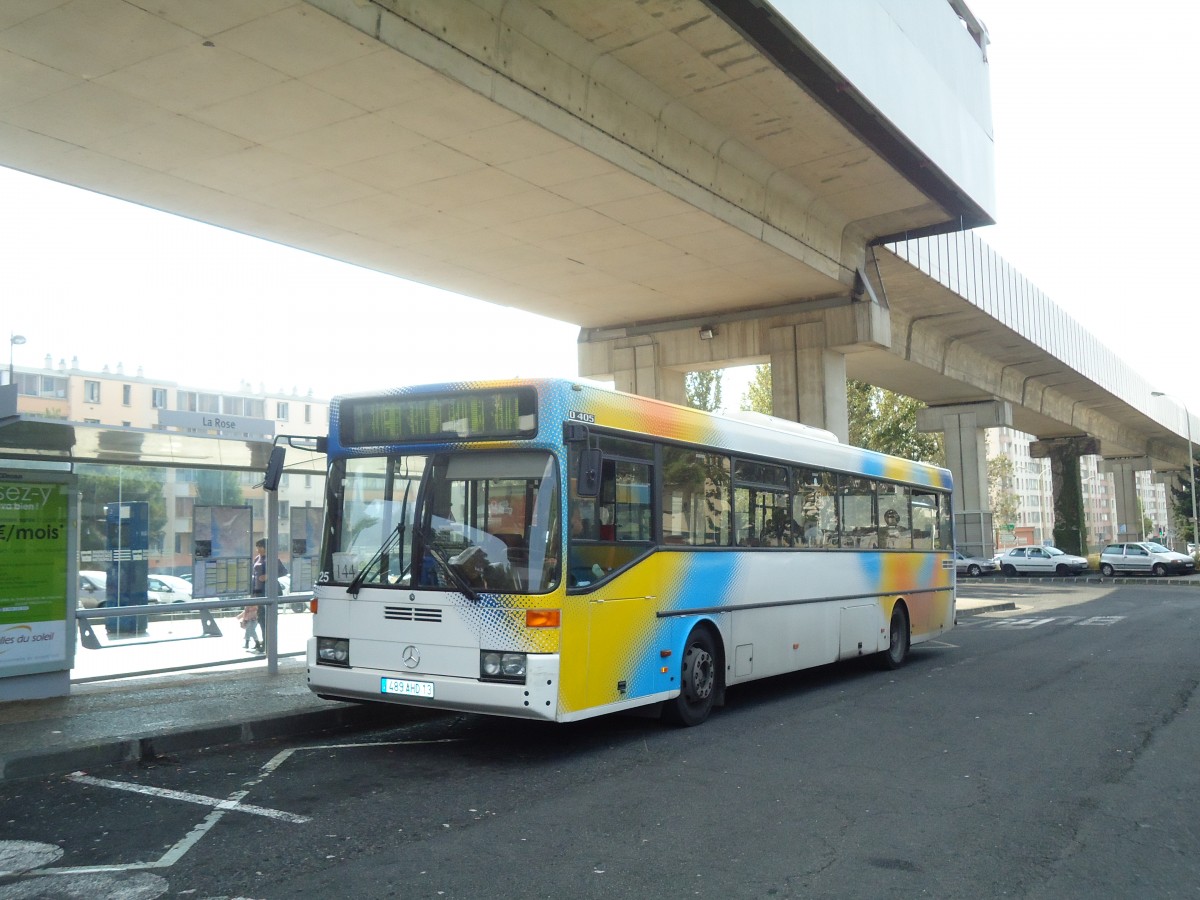 (130'544) - RTM Marseille - Nr. 25/489 AHD 13 - Mercedes am 15. Oktober 2010 in Marseille, La Rose