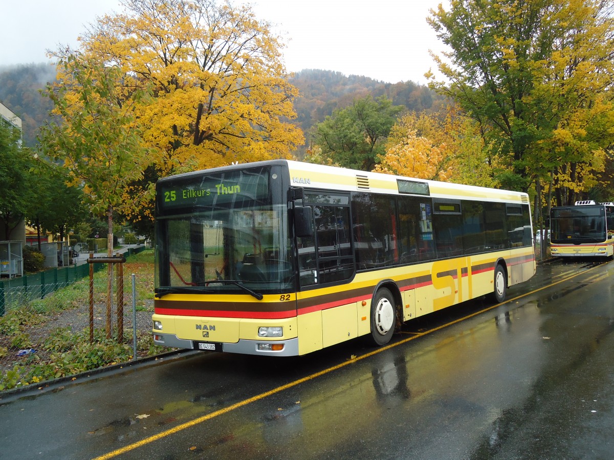 (130'806) - STI Thun - Nr. 82/BE 543'382 - MAN am 25. Oktober 2010 bei der Schifflndte Thun