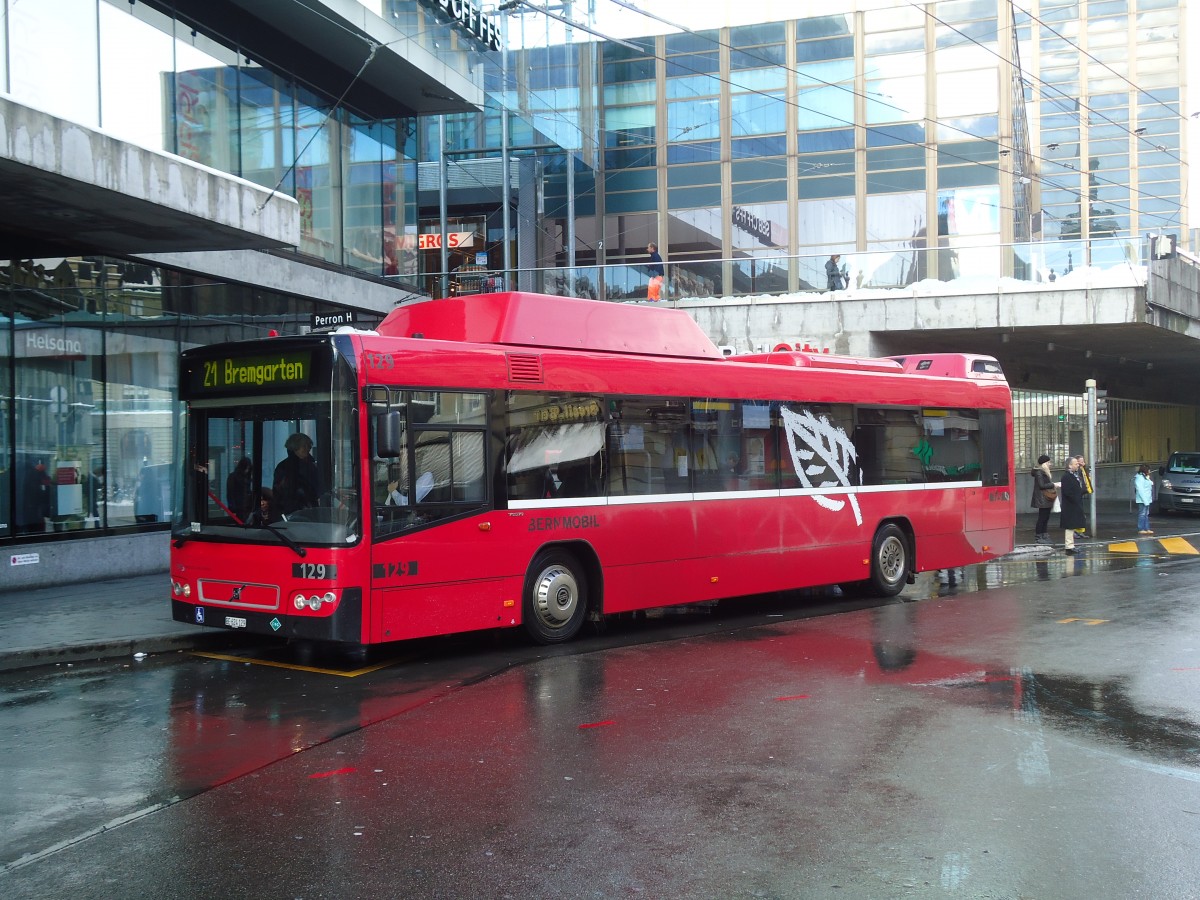 (131'188) - Bernmobil, Bern - Nr. 129/BE 624'129 - Volvo am 29. November 2010 beim Bahnhof Bern