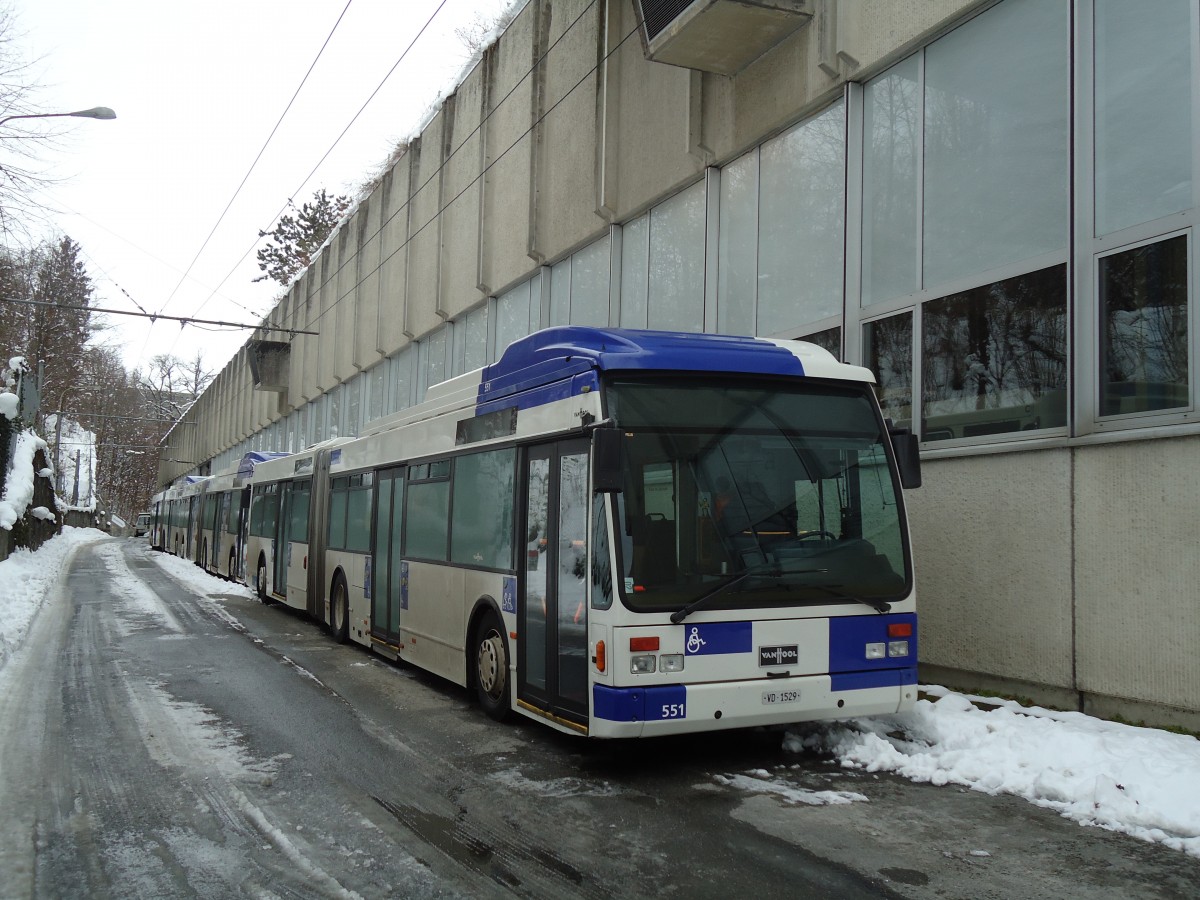 (131'213) - TL Lausanne - Nr. 551/VD 1529 - Van Hool am 5. Dezember 2010 in Lausanne, Dpt Borde