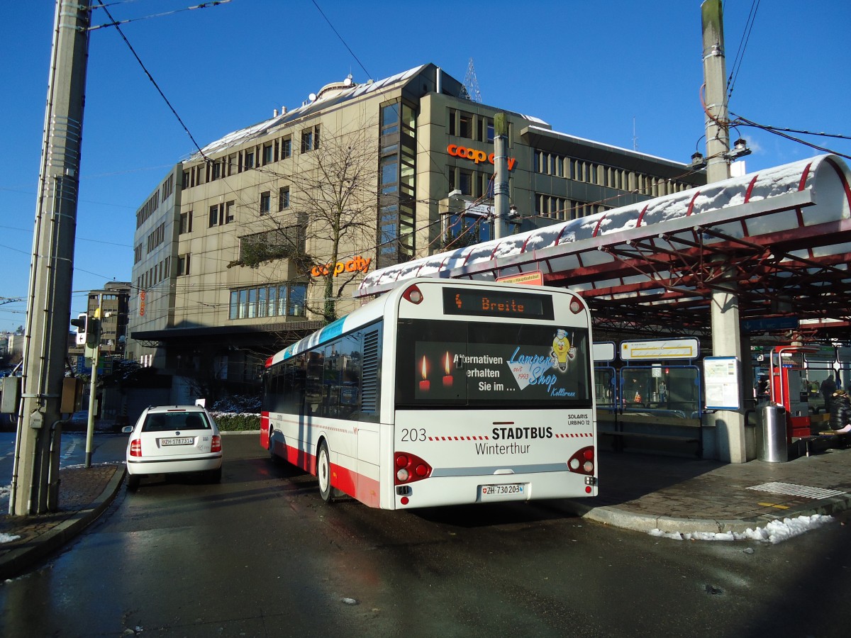 (131'514) - SW Winterthur - Nr. 203/ZH 730'203 - Solaris am 9. Dezember 2010 beim Hauptbahnhof Winterthur