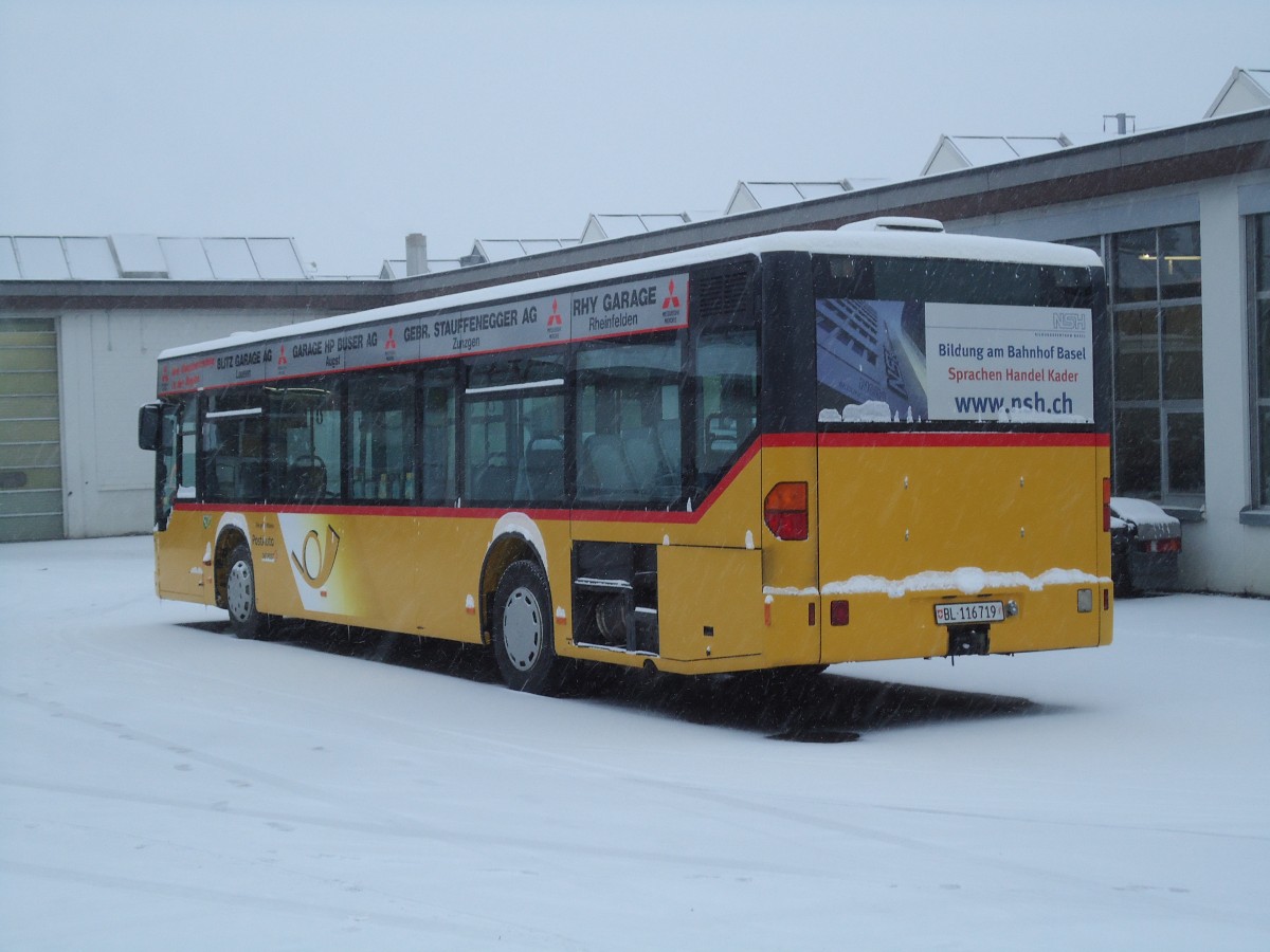 (131'601) - PostAuto Nordschweiz - BL 116'719 - Mercedes am 15. Dezember 2010 in Wil, Larag