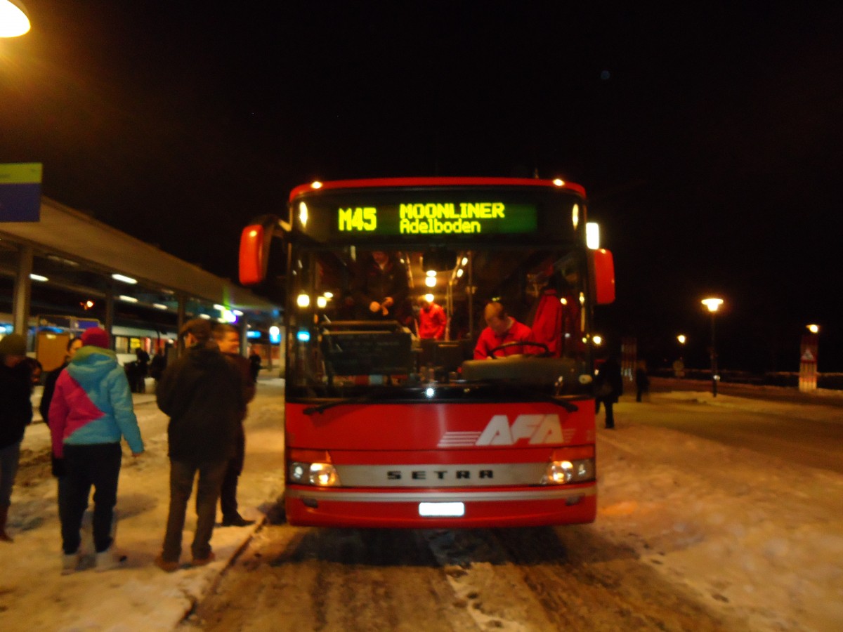 (131'647) - AFA Adelboden - Nr. 22/BE 26'708 - Setra (ex Nr. 8) am 18. Dezember 2010 beim Bahnhof Spiez