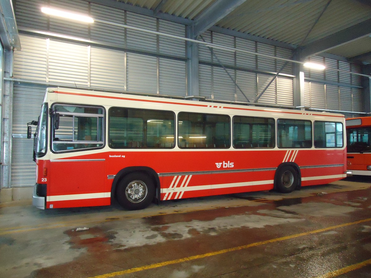 (131'744) - Busland, Burgdorf - Nr. 23/BE 371'486 - Volvo/Lauber (ex AAGK Koppigen Nr. 3) am 28. Dezember 2010 in Langnau, Garage