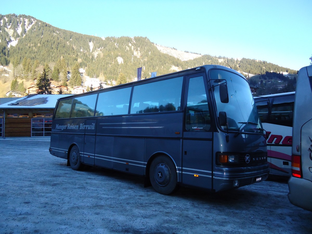 (132'029) - Manger, Birrwil - AG 102'948 - Setra am 8. Januar 2011 in Adelboden, ASB