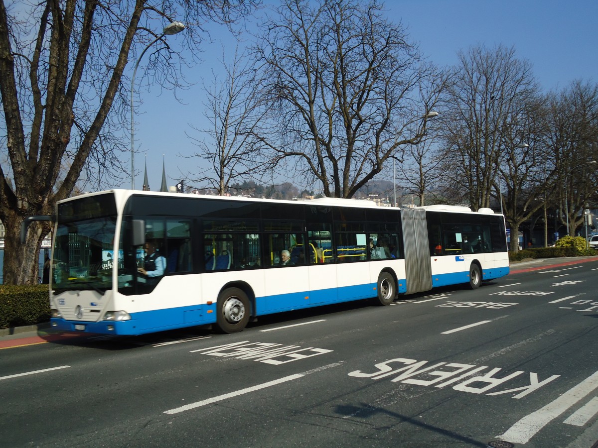 (133'034) - VBL Luzern - Nr. 156/LU 15'056 - Mercedes am 11. Mrz 2011 beim Bahnhof Luzern