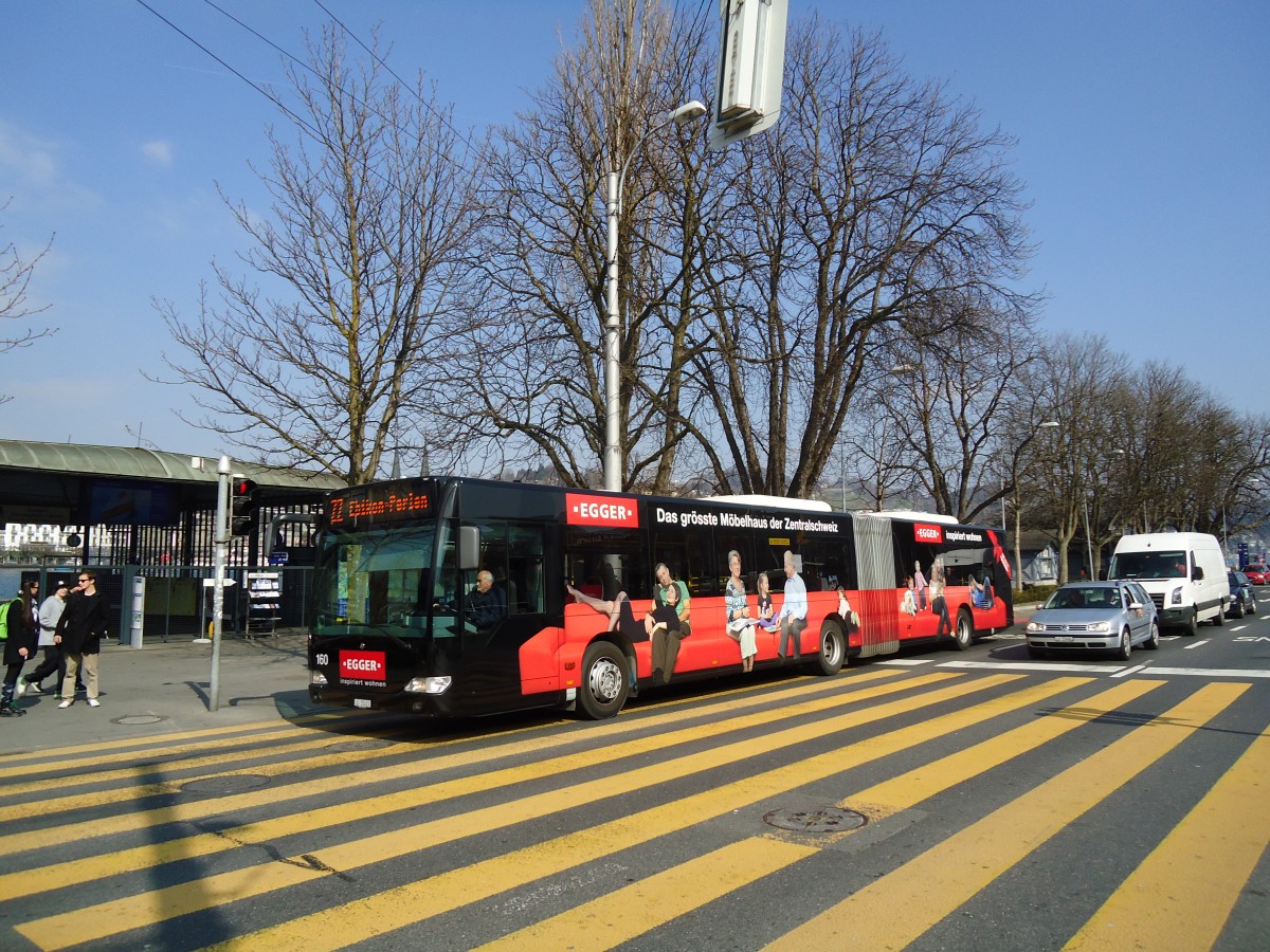 (133'038) - VBL Luzern - Nr. 160/LU 15'023 - Mercedes am 11. Mrz 2011 beim Bahnhof Luzern