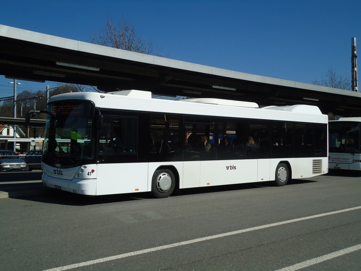 (133'142) - Busland, Burgdorf - Nr. 41/BE 593 - Scania/Hess am 21. Mrz 2011 beim Bahnhof Burgdorf