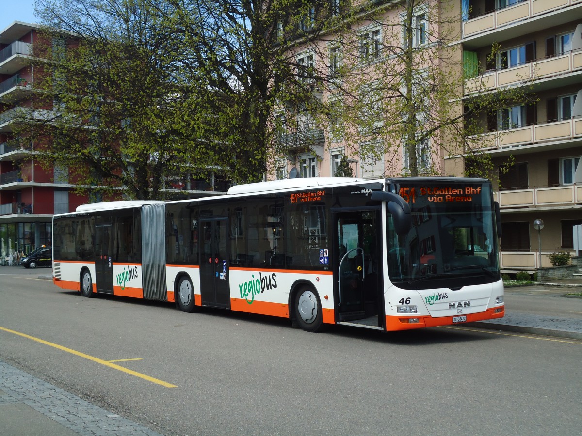 (133'218) - Regiobus, Gossau - Nr. 46/SG 38'472 - MAN am 13. April 2011 beim Bahnhof Gossau