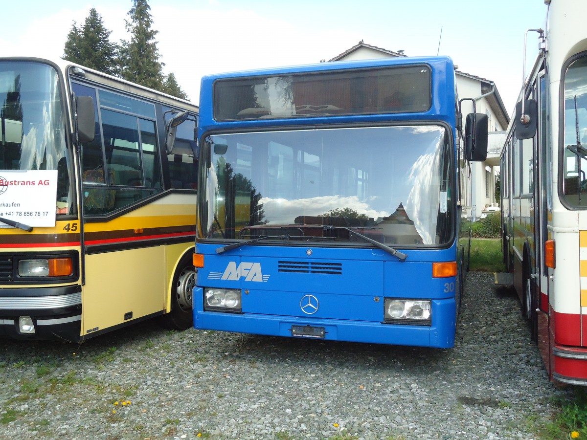 (133'262) - AFA Adelboden - Nr. 30 - Mercedes (ex Nr. 3) am 13. April 2011 in Romanshorn, Spitz