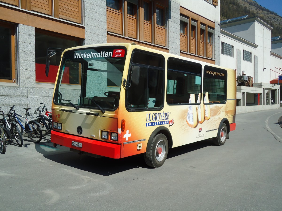 (133'359) - OBZ Zermatt - Nr. 11/VS 164'911 - Vetter am 22. April 2011 beim Bahnhof Zermatt