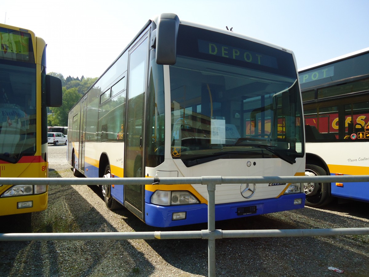 (133'442) - TC La Chaux-de-Fonds - Mercedes am 25. April 2011 in Kloten, EvoBus