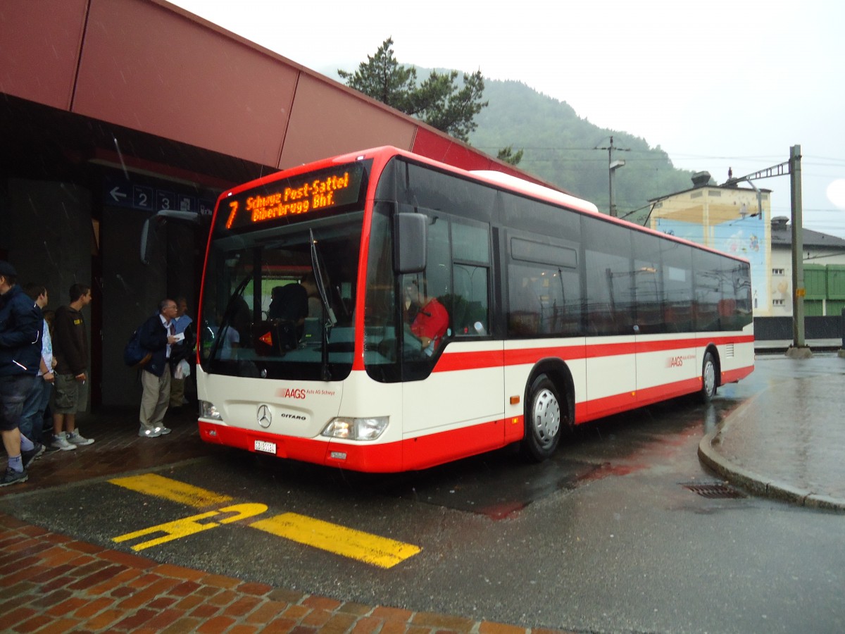 (133'656) - AAGS Schwyz - Nr. 24/SZ 30'024 - Mercedes am 14. Mai 2011 beim Bahnhof Schwyz