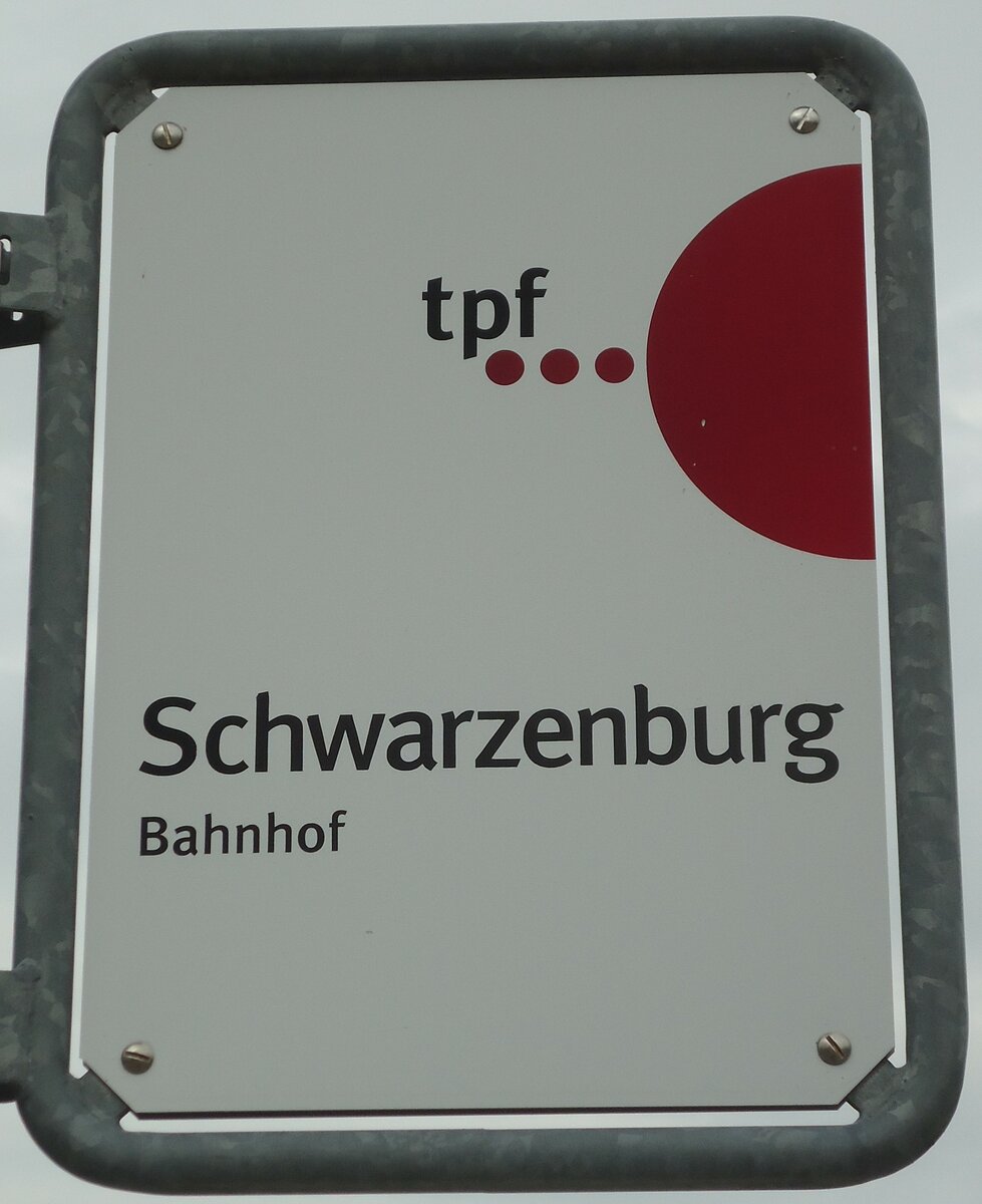 (133'988) - tpf-Haltestellenschild - Schwarzenburg, Bahnhof - am 9. Juni 2011