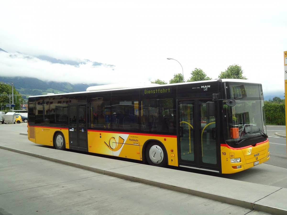 (134'156) - Dillier, Sarnen - Nr. 10/OW 10'250 - MAN am 11. Juni 2011 beim Bahnhof Sarnen