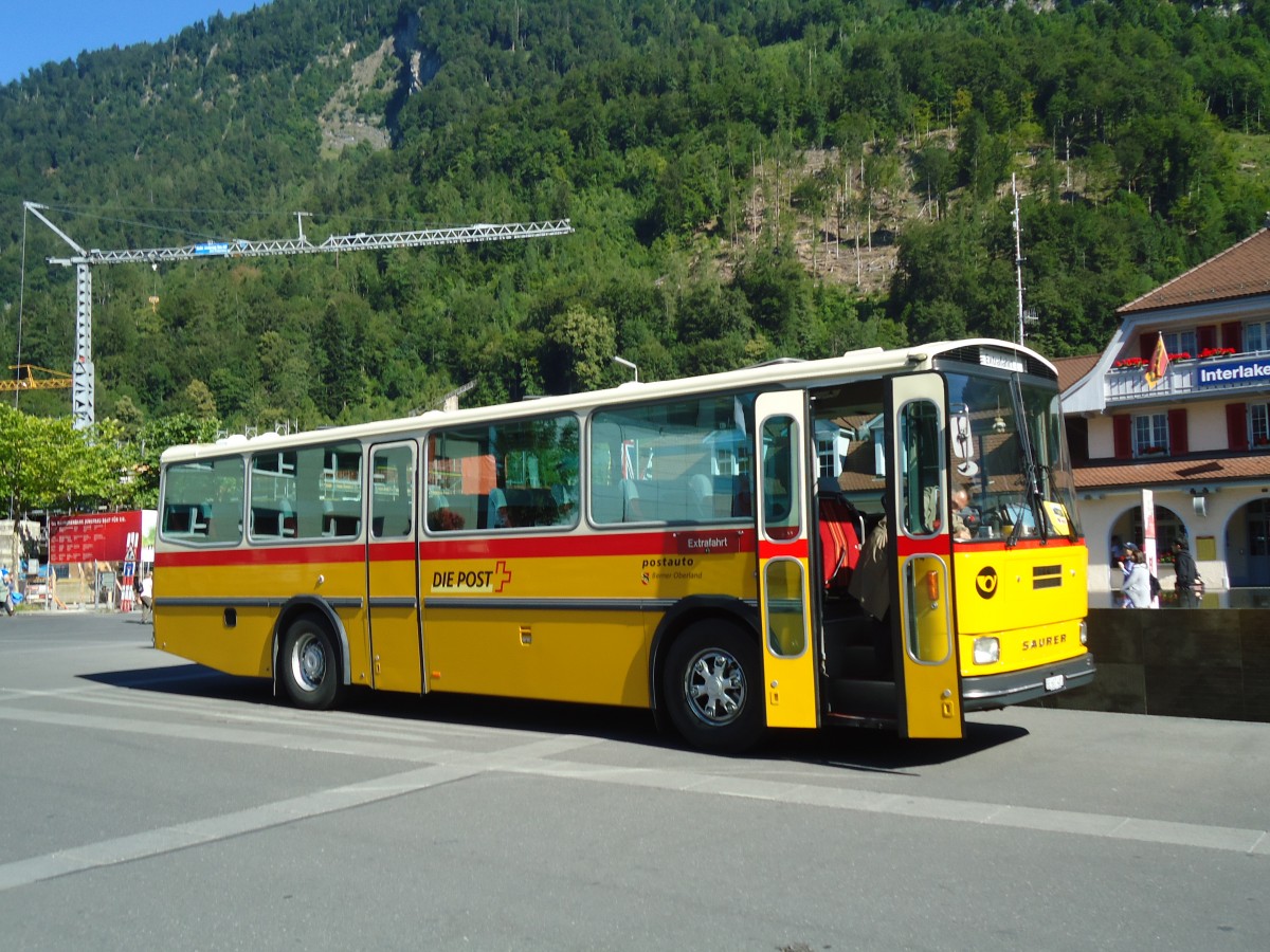 (134'657) - AVG Meiringen - Nr. 74/BE 607'481 - Saurer/R&J (ex P 24'357) am 3. Juli 2011 beim Bahnhof Interlaken Ost