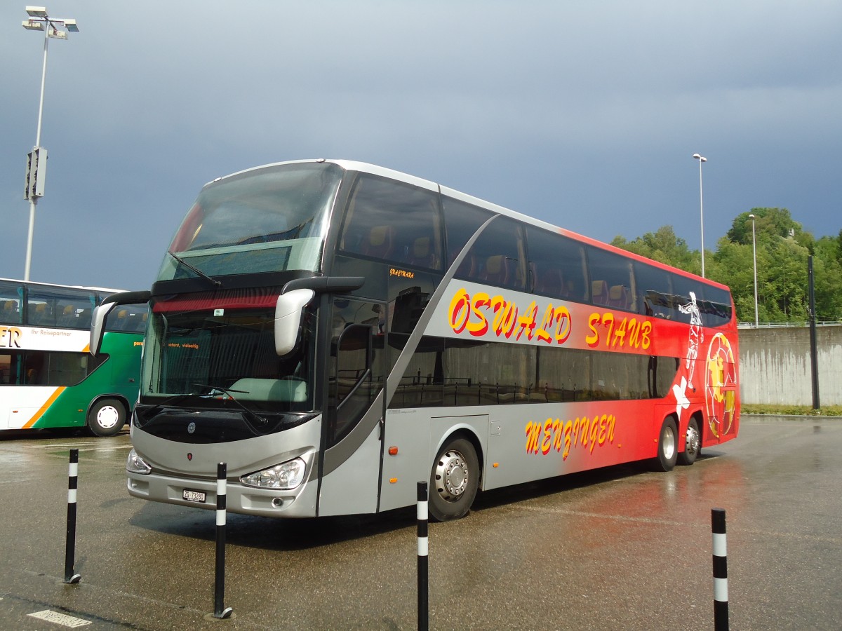 (134'951) - Staub, Menzingen - ZG 73'280 - Scania/Atomic am 10. Juli 2011 in Zrich-Flughafen