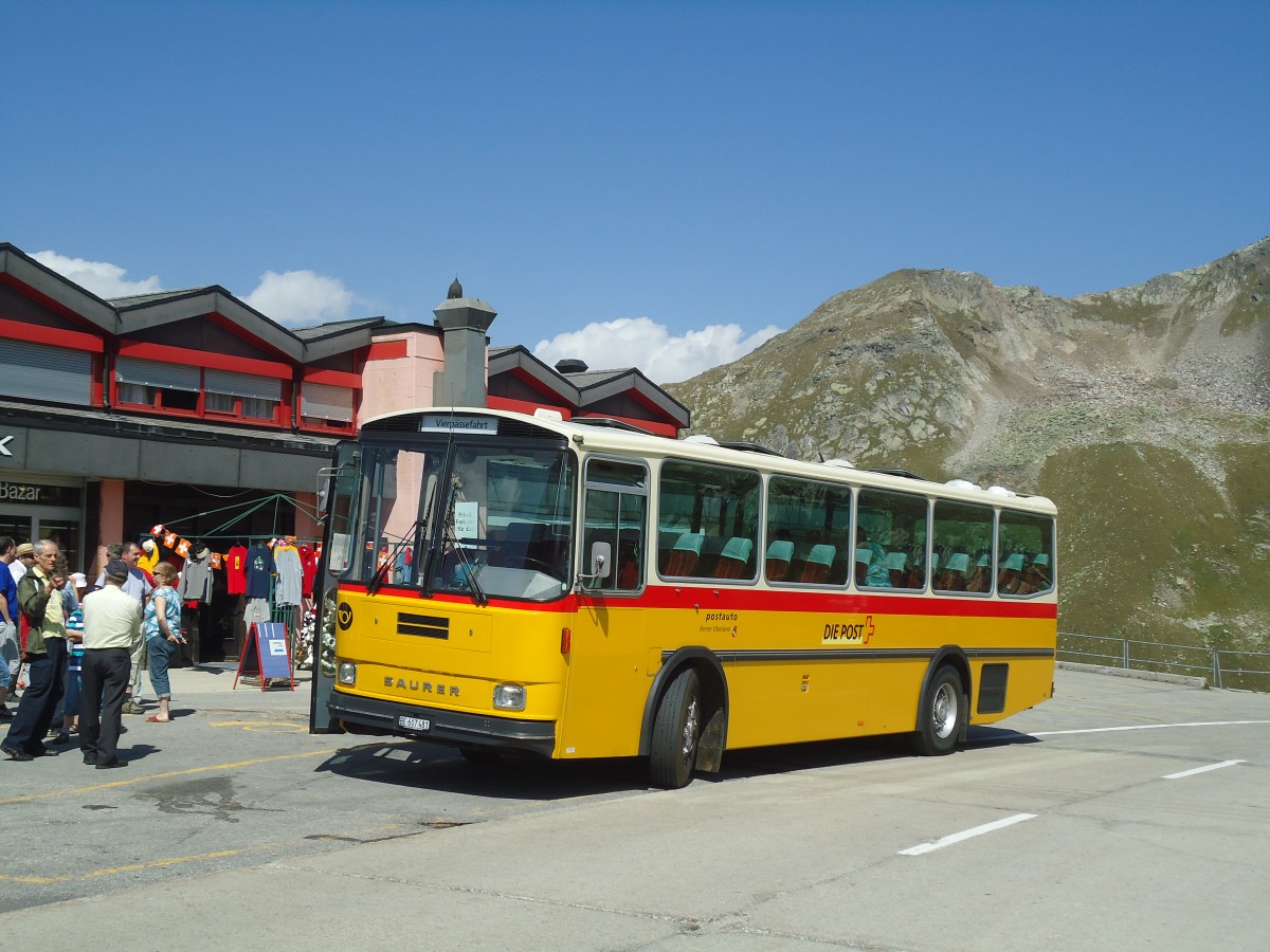 (135'703) - AVG Meiringen - Nr. 74/BE 607'481 - Saurer/R&J (ex P 24'357) am 21. August 2011 in Nufenen, Passhhe