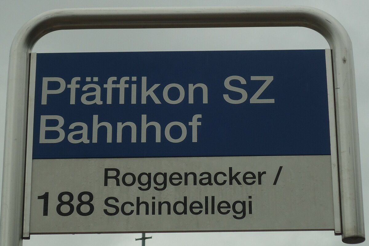 (135'828) - Landolt-Haltestellenschild - Pfffikon SZ, Bahnhof - am 5. September 2011