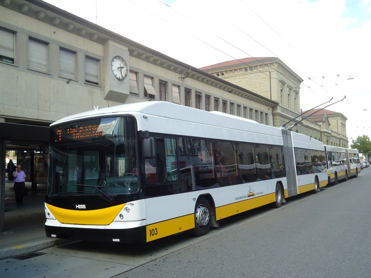 (135'929) - VBSH Schaffhausen - Nr. 103 - Hess/Hess Gelenktrolleybus am 14. September 2011 beim Bahnhof Schaffhausen