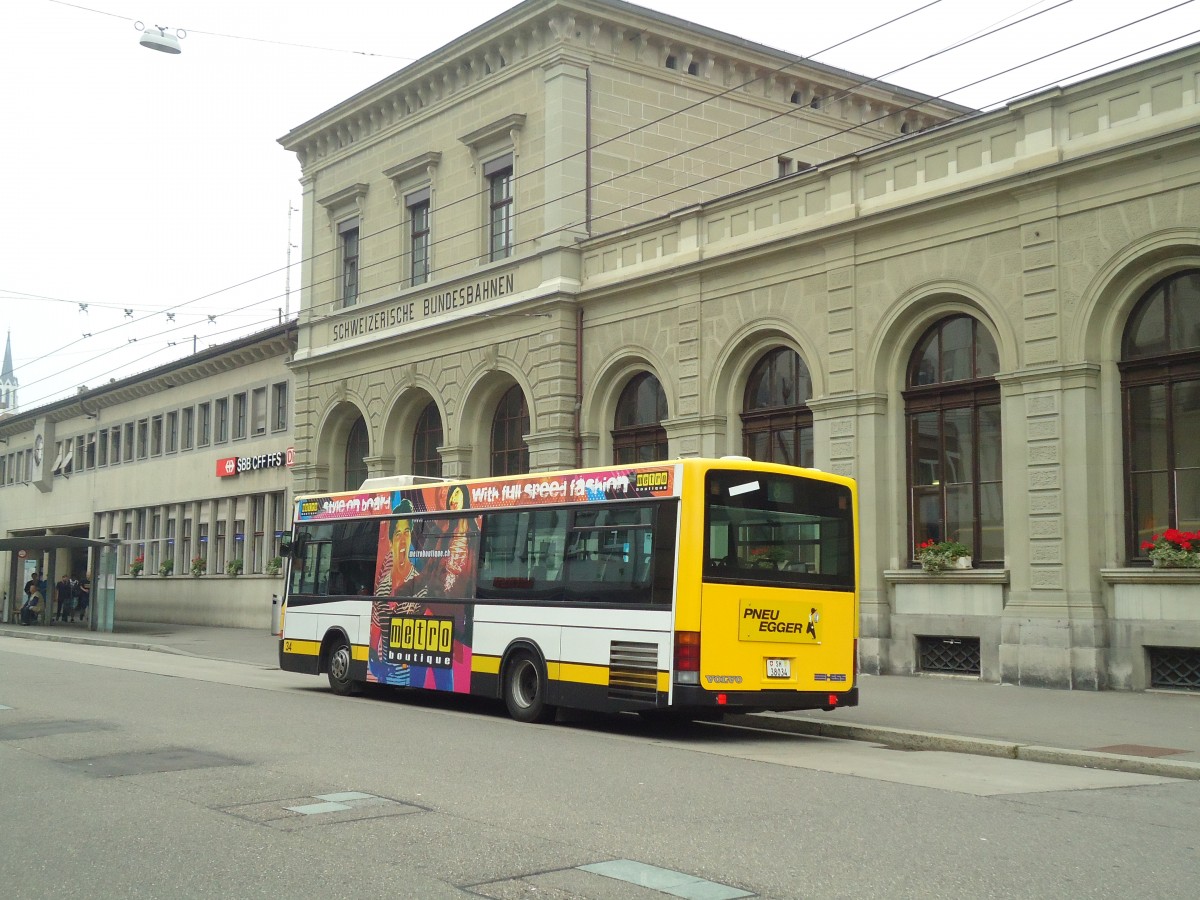 (136'026) - VBSH Schaffhausen - Nr. 34/SH 38'034 - Volvo/Hess am 25. September 2011 beim Bahnhof Schaffhausen