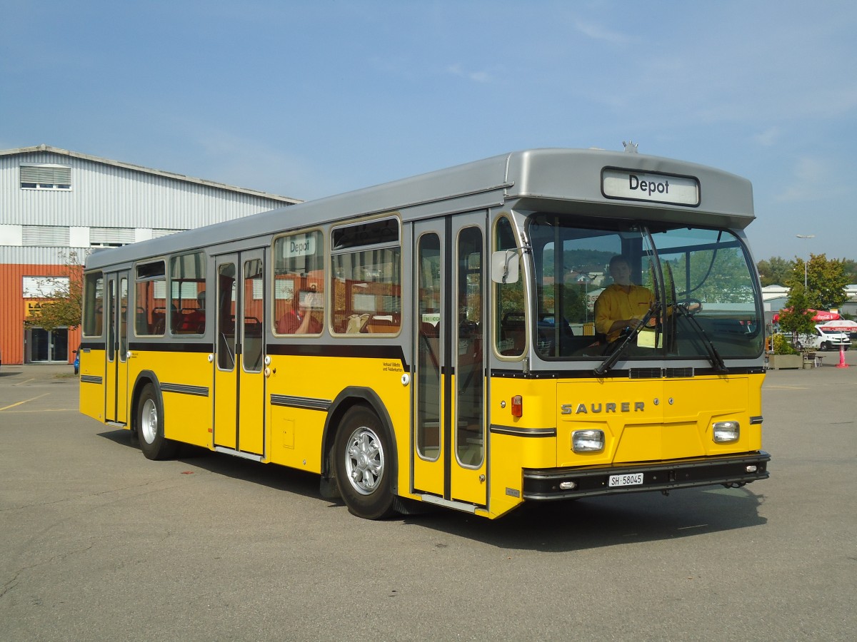 (136'136) - Wanner, Schleitheim - SH 58'045 - Saurer/Hess (ex Ruklic, Schaffhausen; ex VBSH Schaffhausen Nr. 40; ex VBSH Schaffhausen Nr. 19) am 25. September 2011 in Schaffhausen, Majorenacker