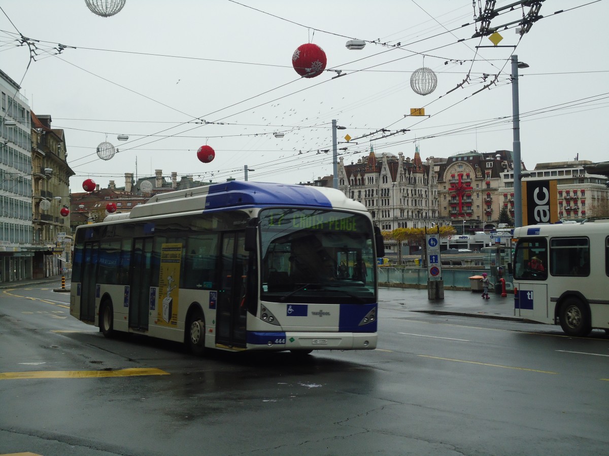 (137'259) - TL Lausanne - Nr. 444/VD 1335 - Van Hool am 18. Dezember 2011 in Lausanne, Bel-Air