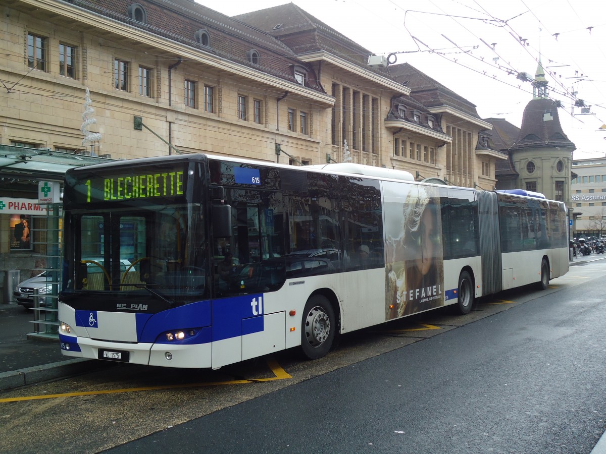 (137'272) - TL Lausanne - Nr. 615/VD 1575 - Neoplan am 18. Dezember 2011 beim Bahnhof Lausanne