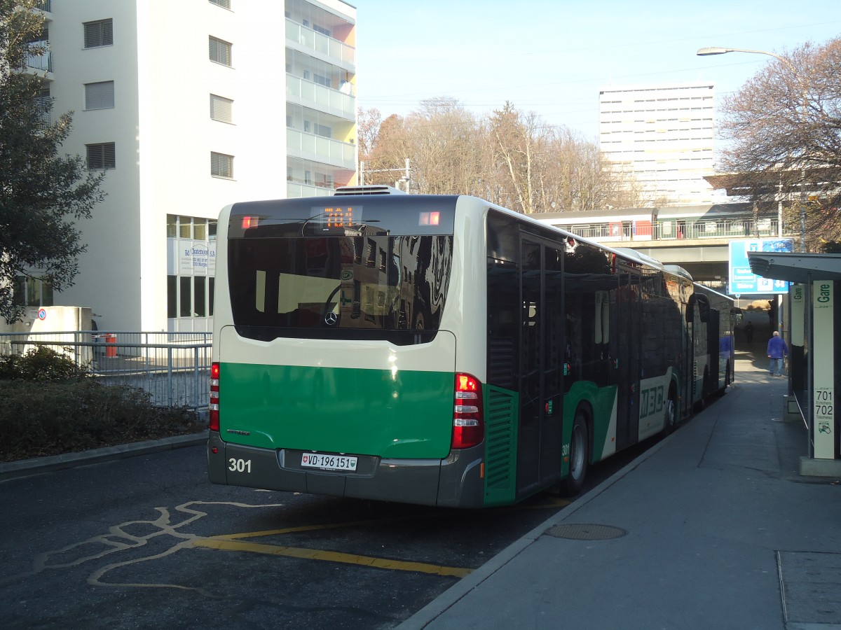 (138'161) - MBC Morges - Nr. 301/VD 196'151 - Mercedes am 9. Mrz 2012 beim Bahnhof Morges