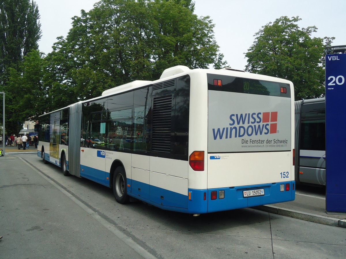 (139'125) - VBL Luzern - Nr. 152/LU 15'052 - Mercedes am 27. Mai 2012 beim Bahnhof Luzern