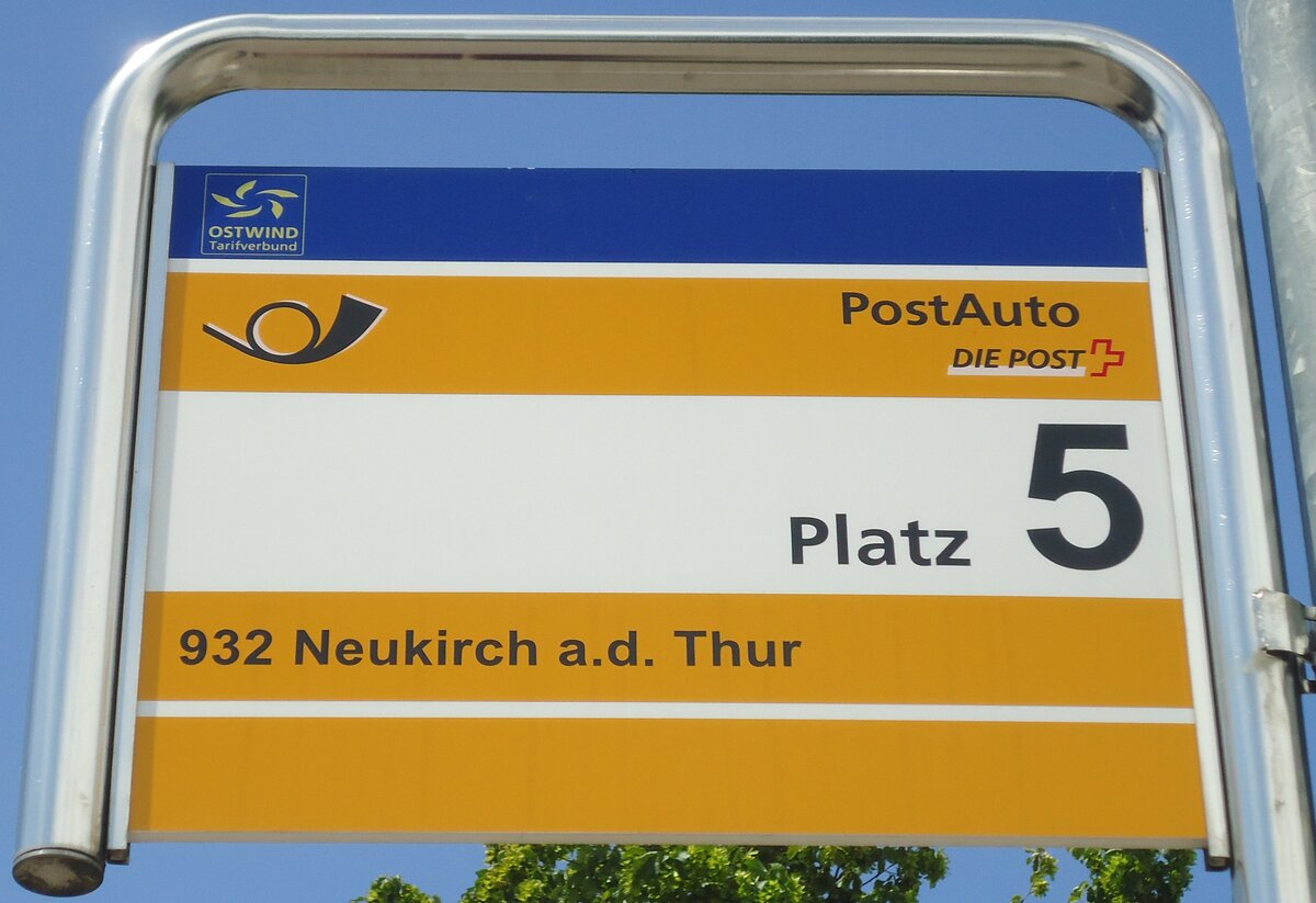 (139'130) - PostAuto-Haltestellenschild - Weinfelden, Bahnhof - am 27. Mai 2012