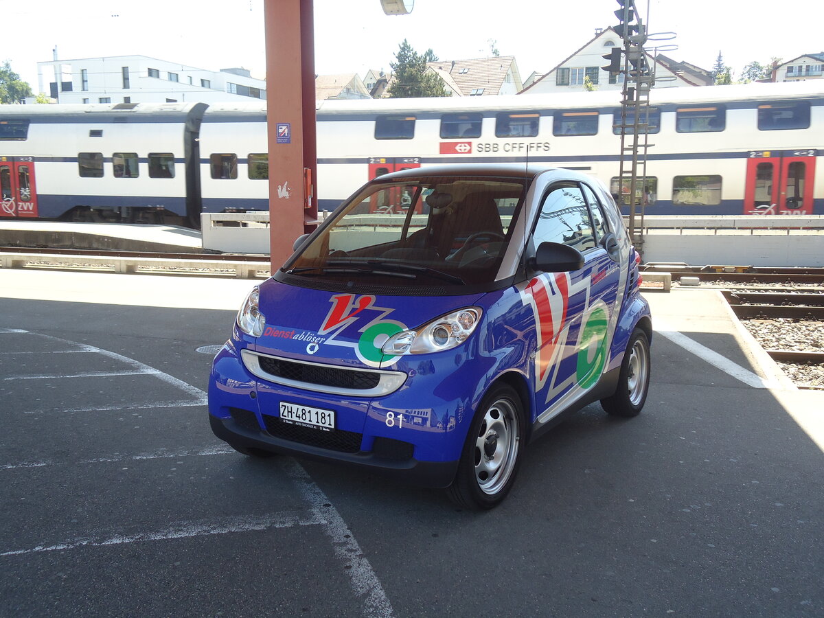 (139'812) - VZO Grningen - Nr. 81/ZH 481'181 - Smart am 16. Juni 2012 beim Bahnhof Wetzikon