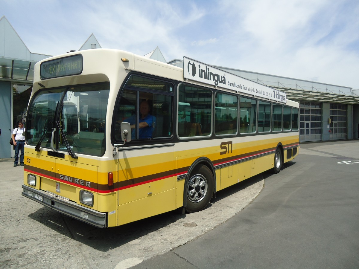 (140'064) - STI Thun - Nr. 52/BE 396'552 - Saurer/R&J am 24. Juni 2012 in Thun, Garage