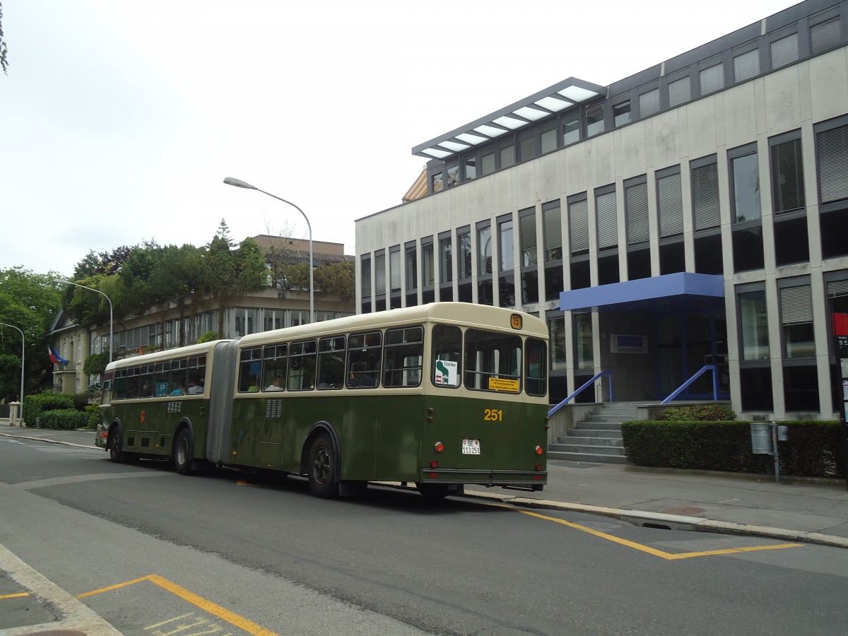 (140'112) - SVB Bern (TVB) - Nr. 251/BE 113'251 - FBW/SWS-R&J am 24. Juni 2012 in Bern, Petruskirche