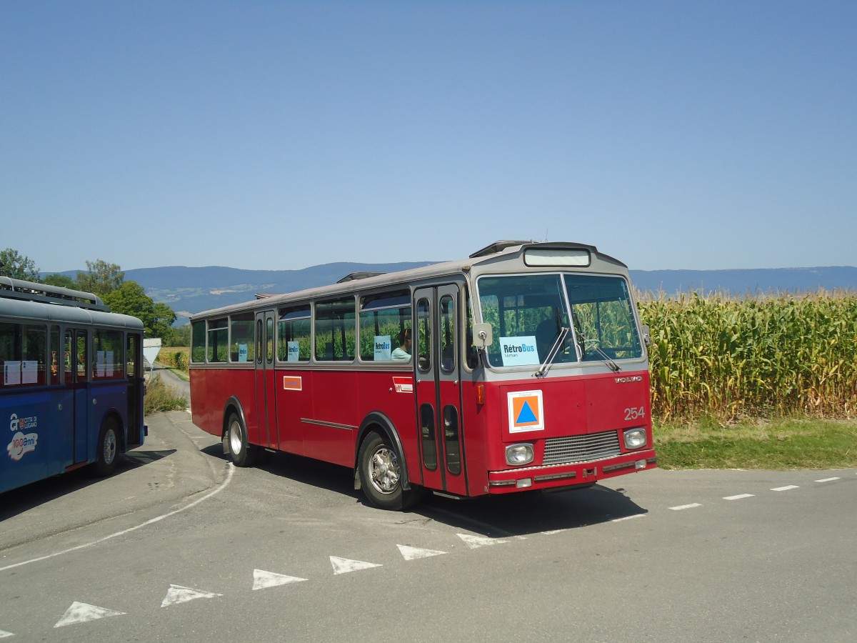 (141'305) - Zivilschutz, Winterthur (Rtrobus) - Nr. 254/VD 722'000 - Volvo/Tscher (ex WV Winterthur Nr. 254) am 19. August 2012 in Yvonand, Halle TVS