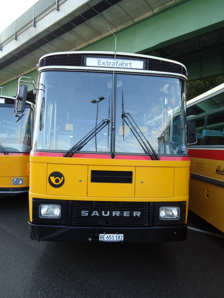 (141'995) - Bernair, Mnsingen - BE 651'182 - Saurer/Tscher (ex Schebath, Lauerz; ex Albin, Fllanden; ex Heim, Flums) am 21. Oktober 2012 in Flamatt, Bernstrasse