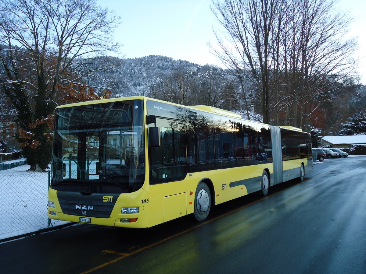 (142'304) - STI Thun - Nr. 145/BE 801'145 - MAN am 3. Dezember 2012 bei der Schifflndte Thun