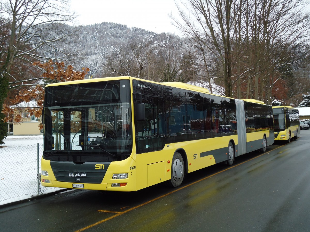 (142'308) - STI Thun - Nr. 145/BE 801'145 - MAN am 3. Dezember 2012 bei der Schifflndte Thun