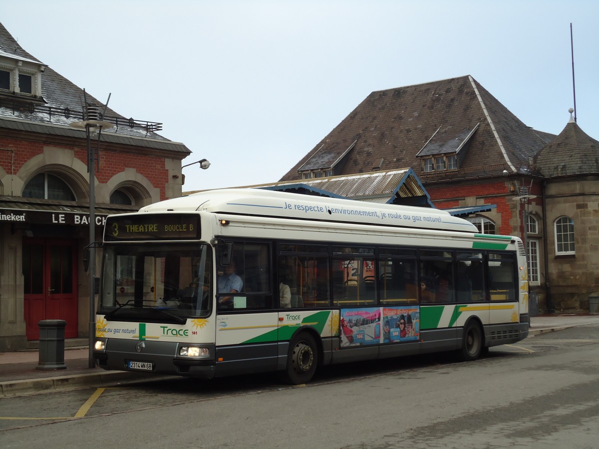 (142'394) - TRACE Colmar - Nr. 141/WN 68 - Renault am 8. Dezember 2012 beim Bahnhof Colmar