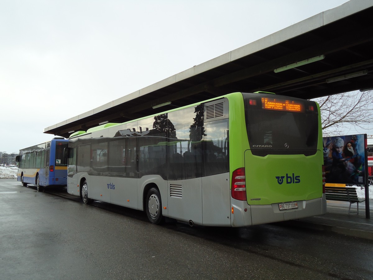 (142'466) - Busland, Burgdorf - Nr. 108/BE 737'108 - Mercedes am 10. Dezember 2012 beim Bahnhof Burgdorf