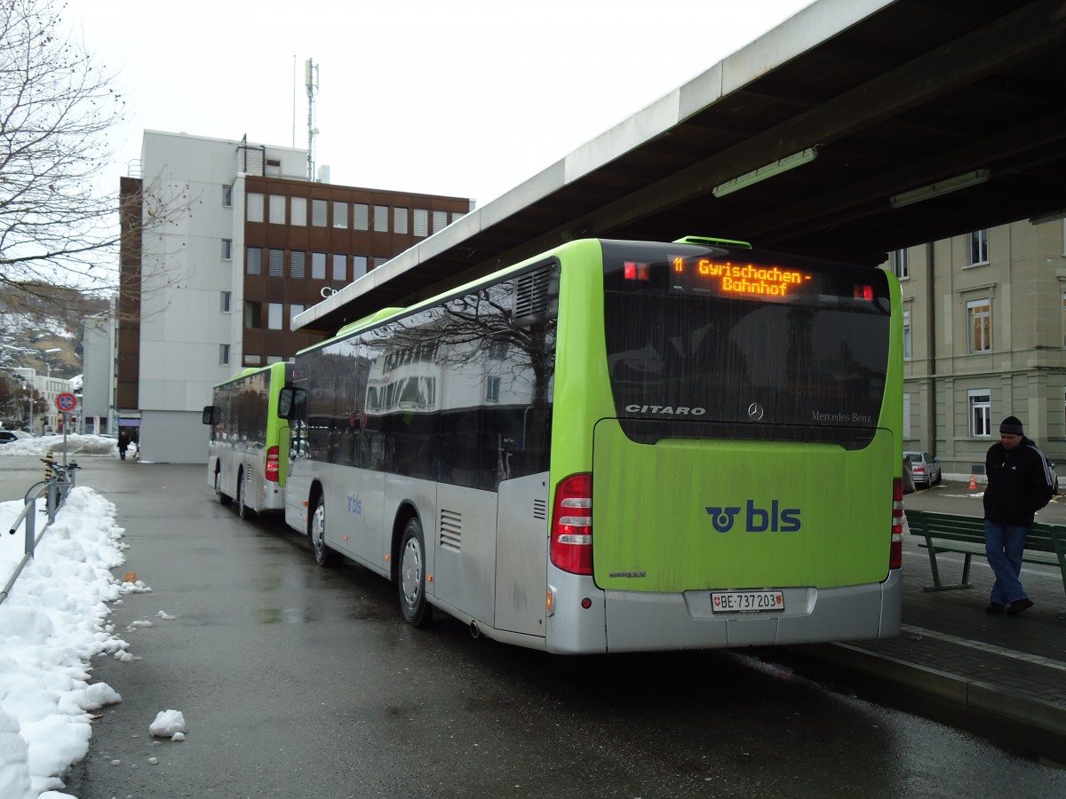 (142'476) - Busland, Burgdorf - Nr. 203/BE 737'203 - Mercedes am 10. Dezember 2012 beim Bahnhof Burgdorf