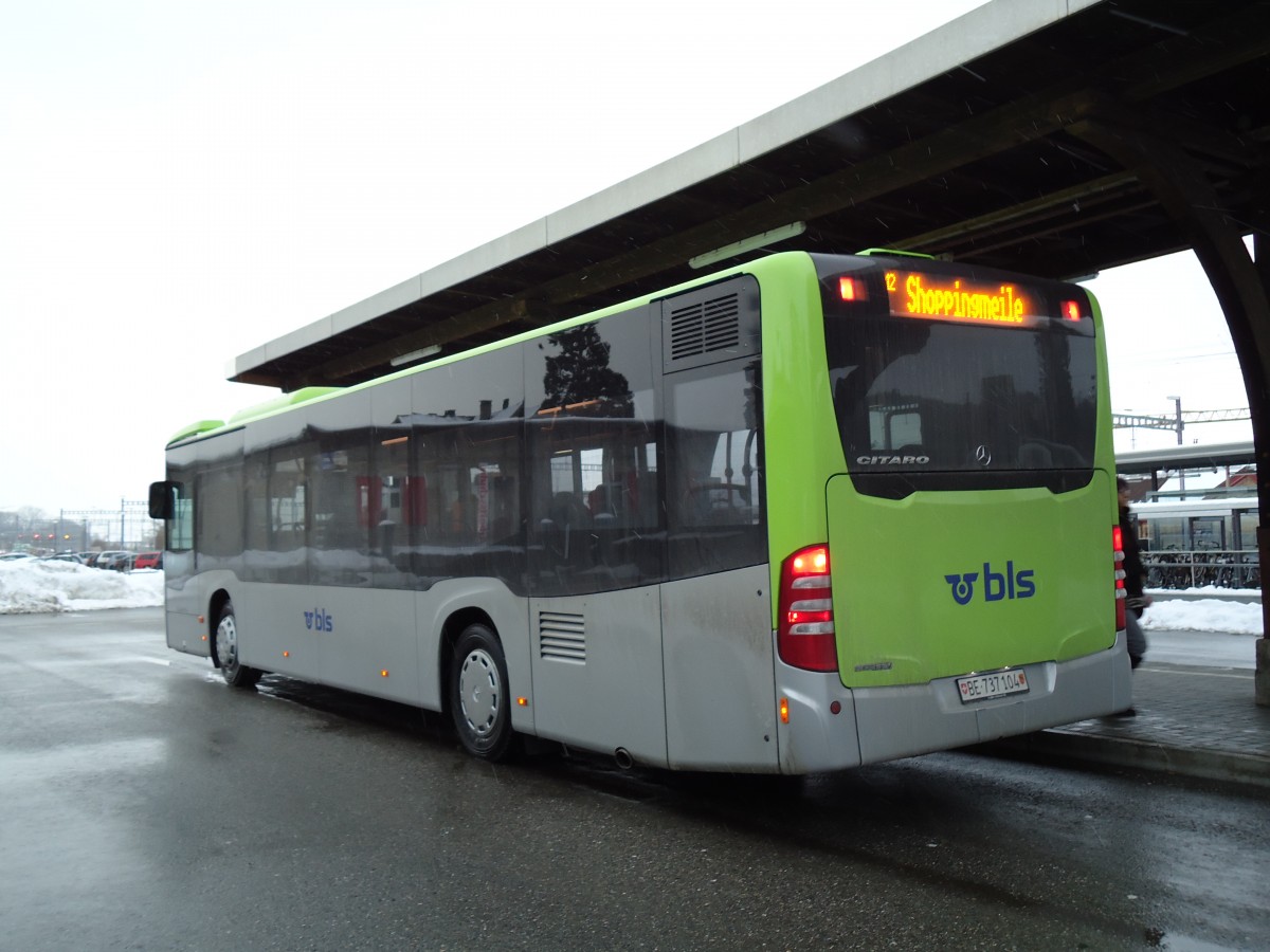 (142'487) - Busland, Burgdorf - Nr. 104/BE 737'104 - Mercedes am 10. Dezember 2012 beim Bahnhof Burgdorf