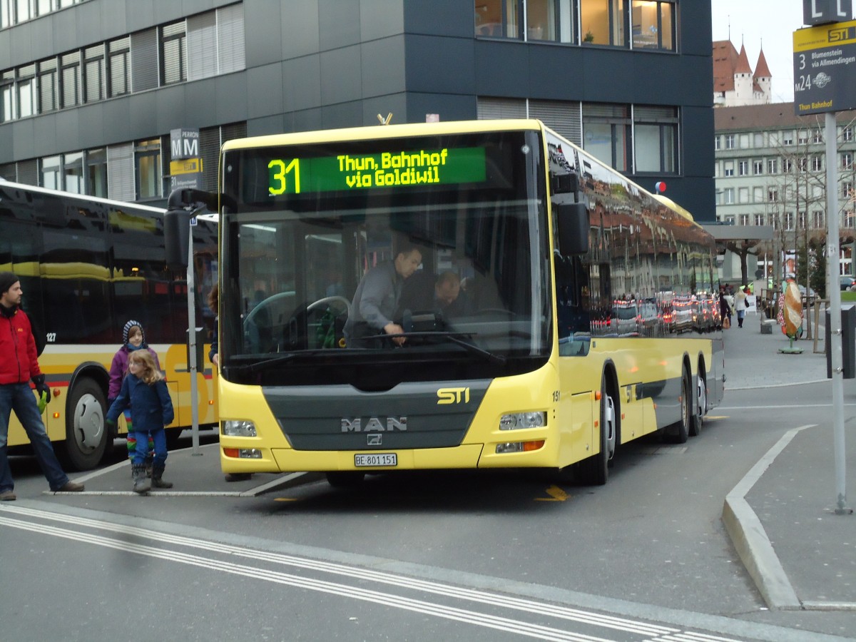 (142'700) - STI Thun - Nr. 151/BE 801'151 - MAN am 28. Dezember 2012 beim Bahnhof Thun