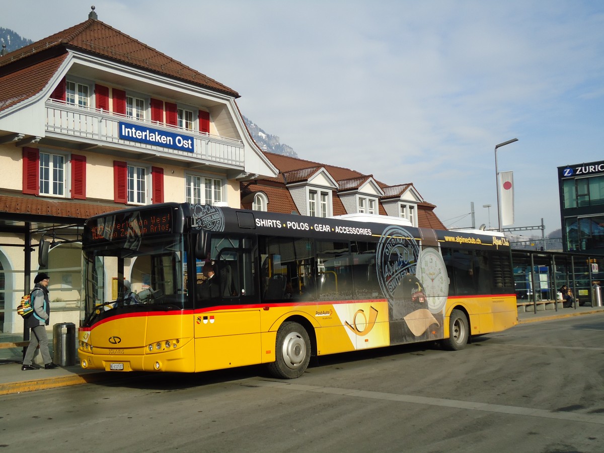 (143'045) - PostAuto Bern - BE 610'537 - Solaris am 19. Januar 2013 beim Bahnhof Interlaken Ost