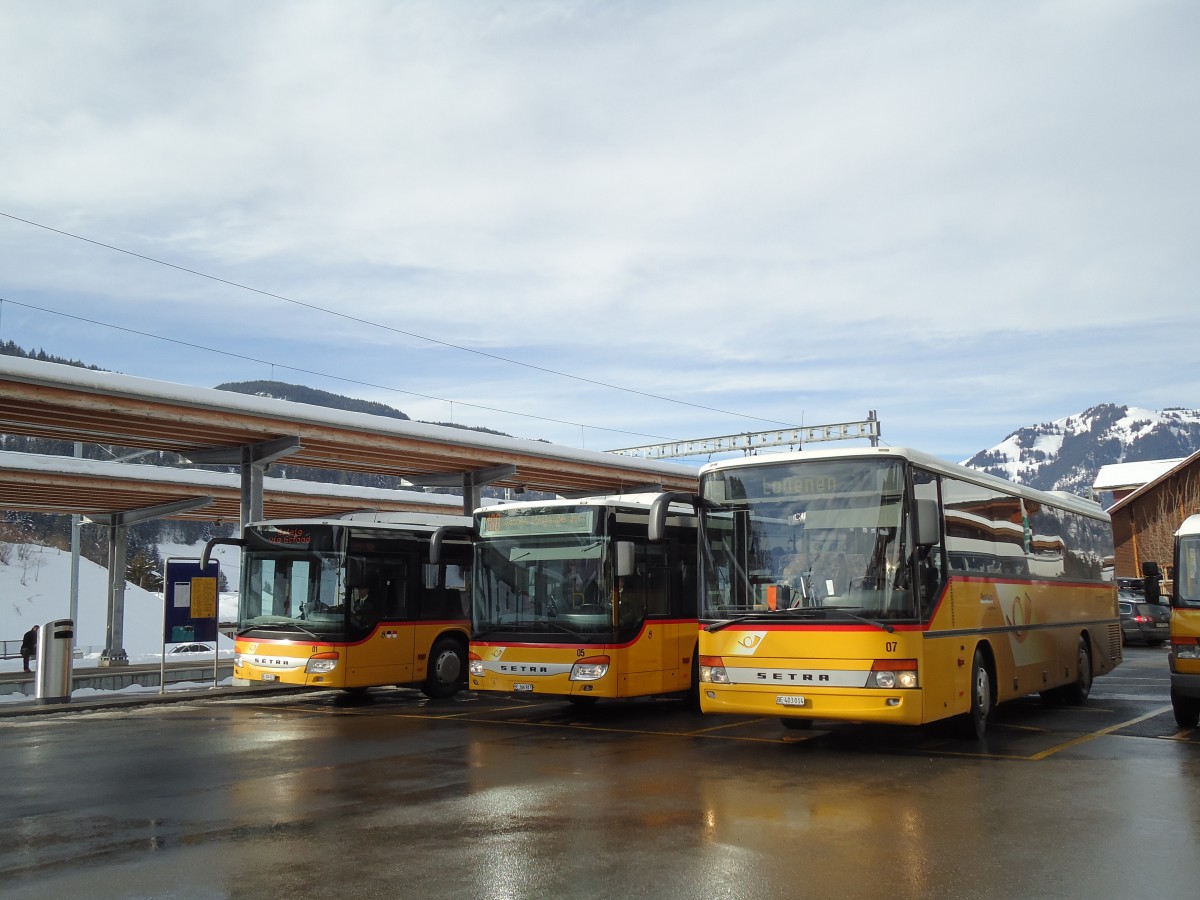 (143'064) - Kbli, Gstaad - Nr. 7/BE 403'014 - Setra am 20. Januar 2013 beim Bahnhof Gstaad