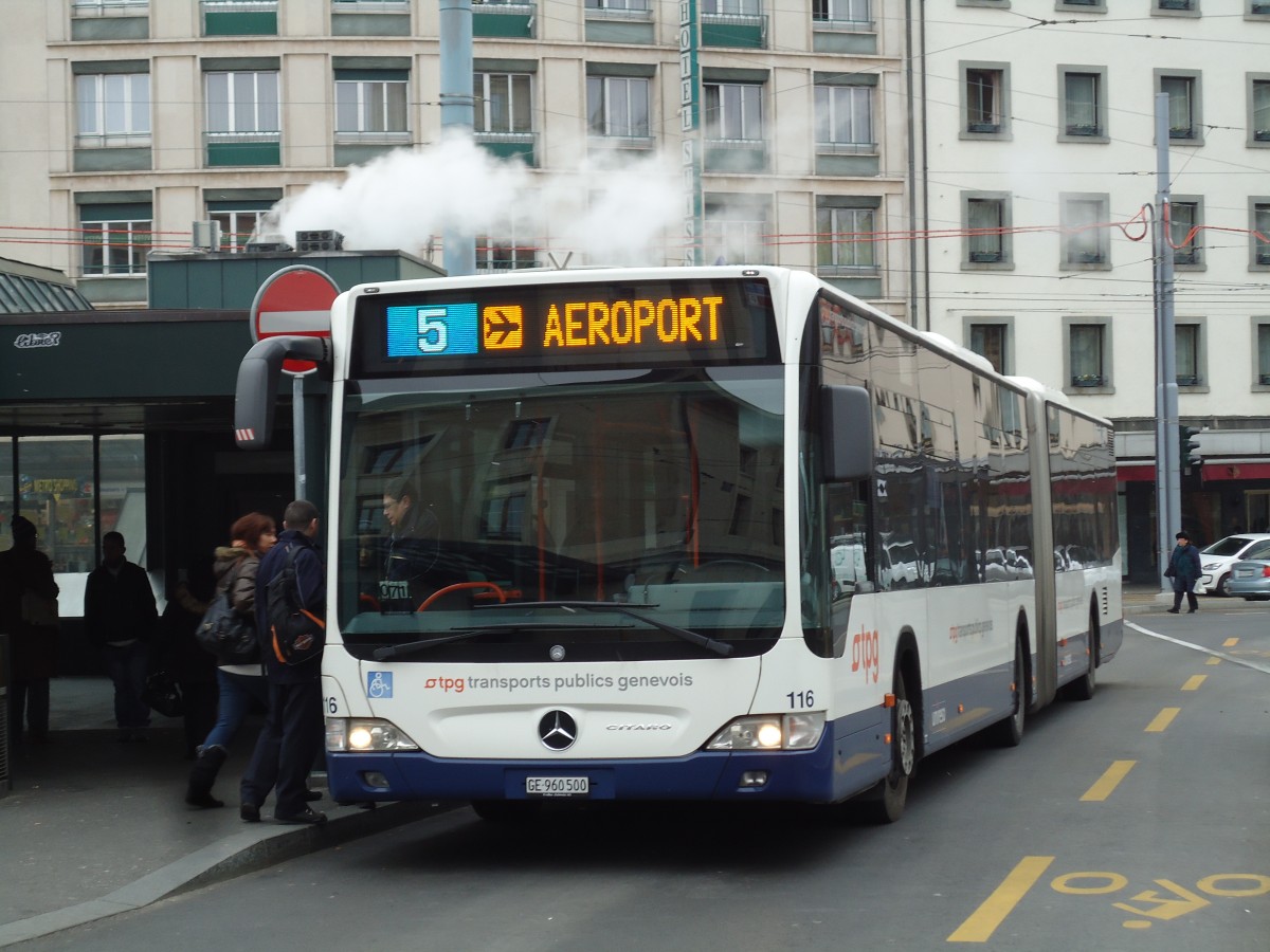 (143'349) - TPG Genve - Nr. 116/GE 960'500 - Mercedes am 22. Februar 2013 beim Bahnhof Genve