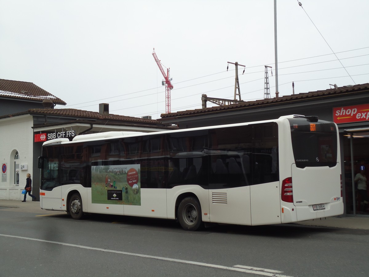 (143'397) - TPN Nyon - VD 2698 - Mercedes am 22. Februar 2013 beim Bahnhof Nyon