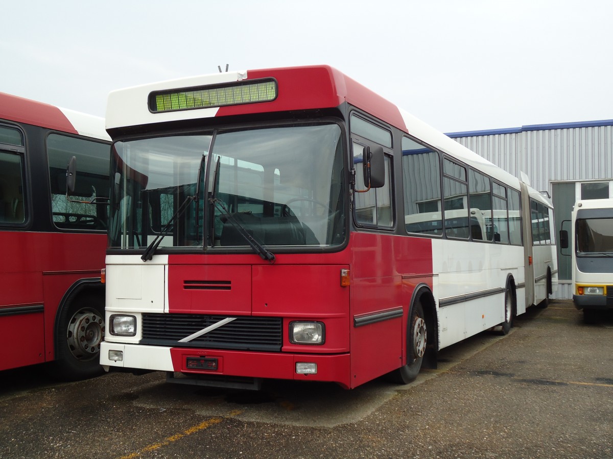 (143'524) - TPF Fribourg - Nr. 504 - Volvo/Hess Gelenkduobus (ex TF Fribourg Nr. 104) am 23. Mrz 2013 in Biel, Rattinbus