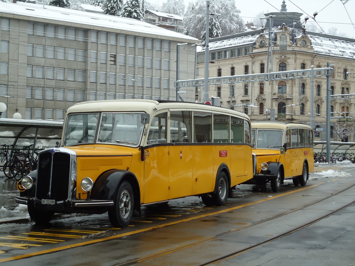 (143'640) - Baumgartner, Horn - Nr. 4/SG 112'580 - Saurer/Saurer (ex Nr. 2; ex Montegazzi, Riva San Vitale; ex AMSA Chiasso Nr. 20; ex OAK Wangen a.A. Nr. 10; ex P 23'082; ex P 2134) am 20. April 2013 beim Bahnhof St. Gallen